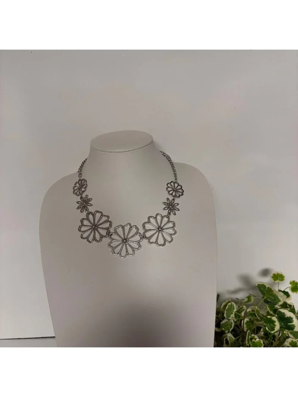 Floral Statement Necklace Silver Tone Adjustable Chain 19 in - 22 in